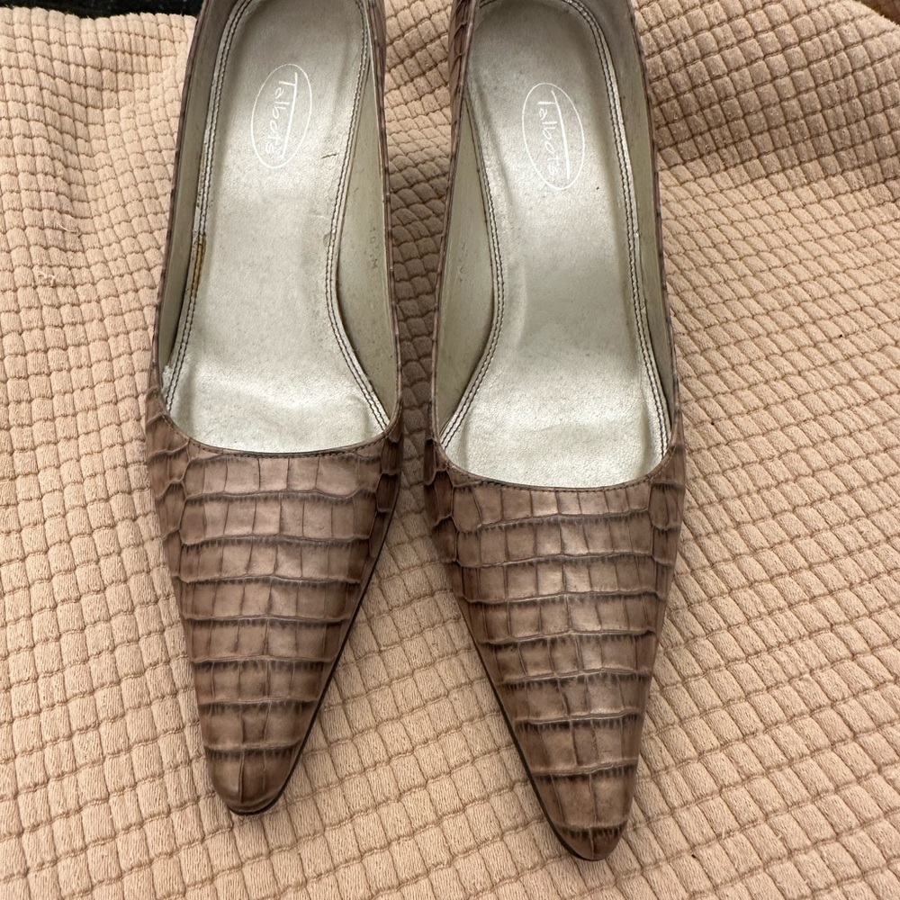 Dress heels